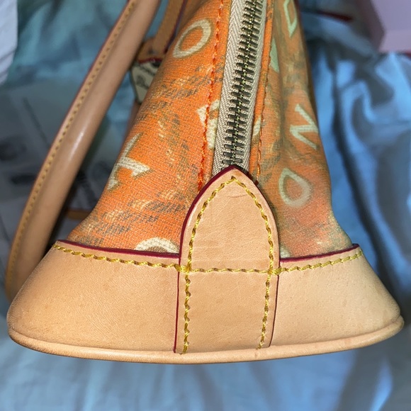 🌟Dooney & Bourke Signature Crossword Zip Satchel w/COA🌟 - Picture 6 of 9